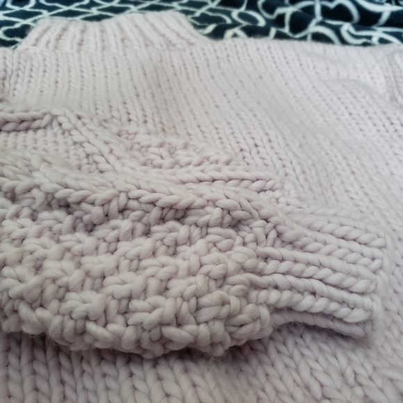 SOLD Mr. Mittens Jumper - Picture 2 of 8